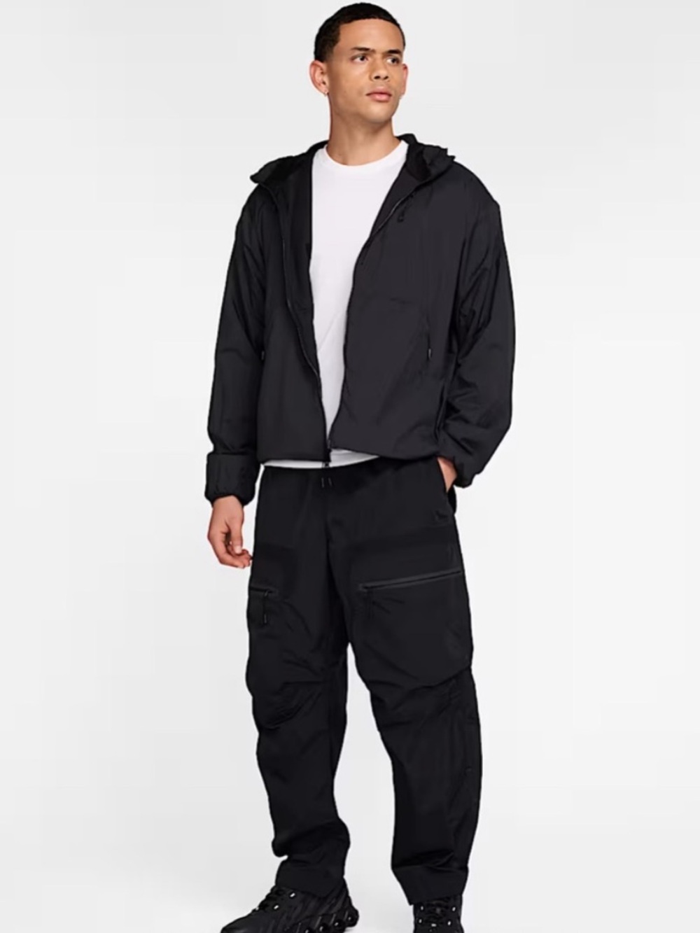 Nike Tech Woven Cargo Pants Black Small